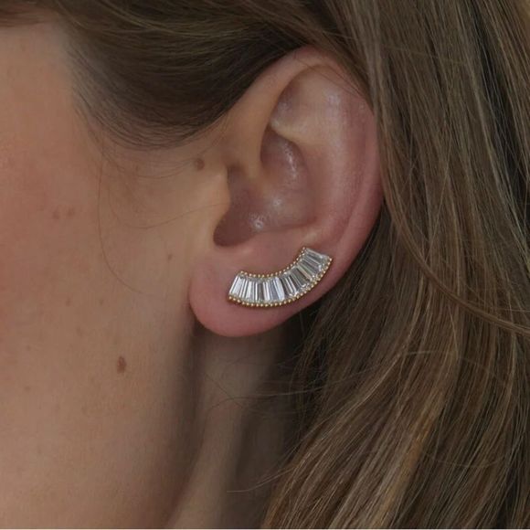 NWOT Perry Street Faye Ear climber perfect condition! - Picture 2 of 4